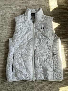 Under Armour White Quilted Lightweight Vest